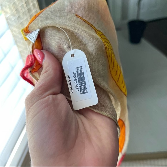 Icon Collection Autumn Leaf Print Infinity Scarf - Picture 3 of 6